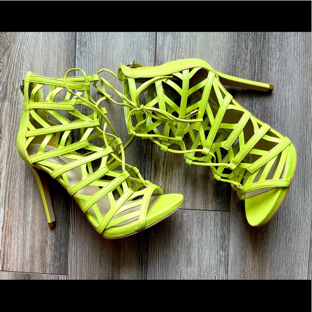 Neon Yellow/Green 7 1/2 Guess Sandal Heels